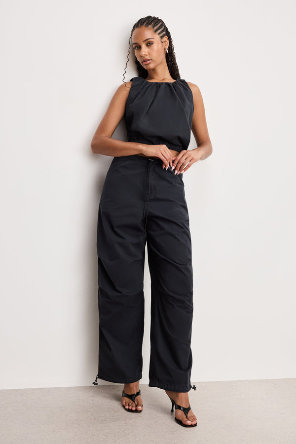 model: Size 0 |