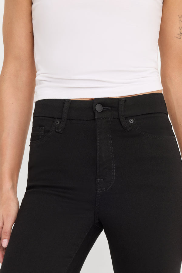 NEVER FADE GOOD LEGS STRAIGHT JEANS | BLACK001