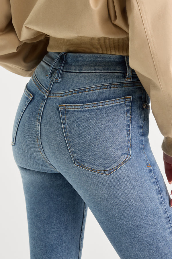 ALWAYS FITS GOOD CLASSIC BOOTCUT JEANS | INDIGO316