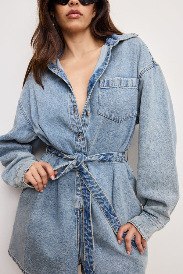 model: Size 0 |