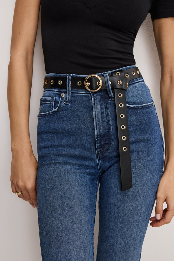 SKINNY EYELET BELT | BLACK001