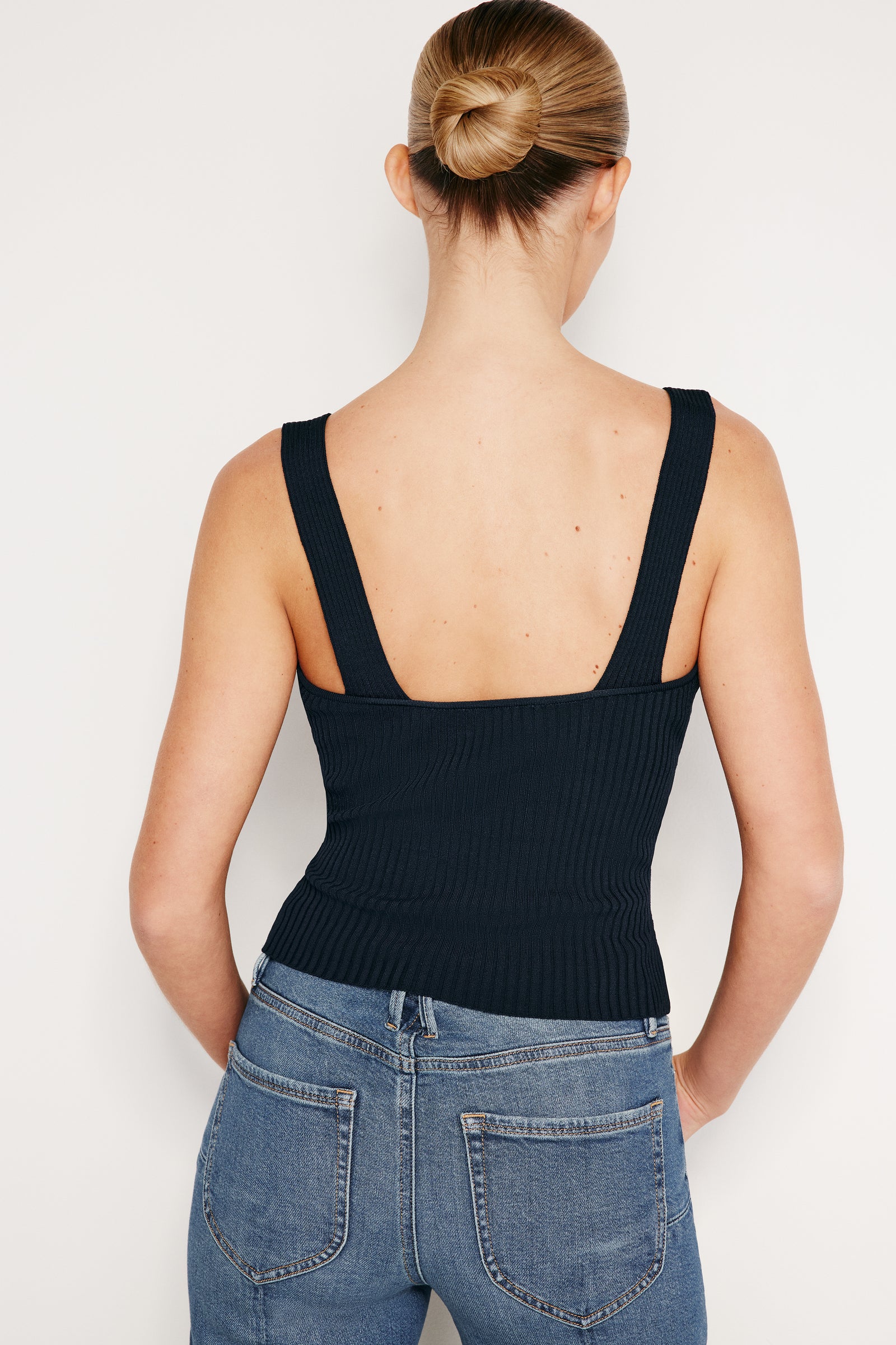 model: Size 0 |