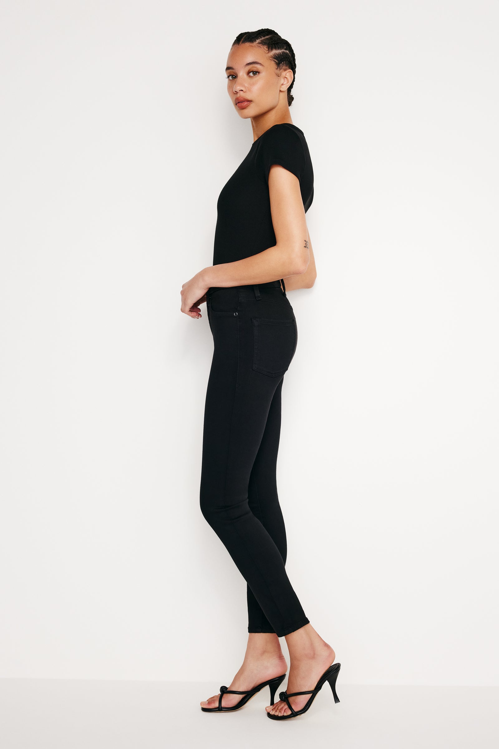 GOOD LEGS CROP | BLACK001