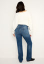 model: Size 8 |