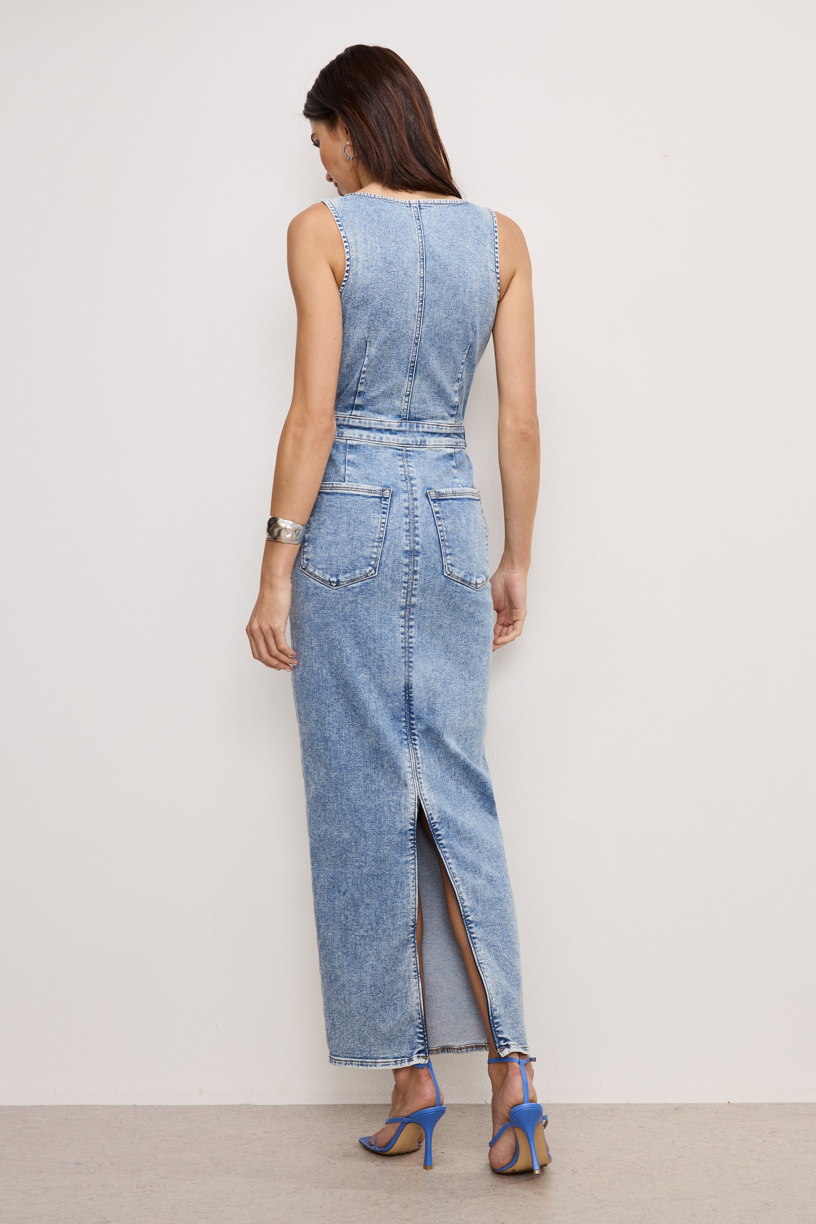 model: Size 0 |