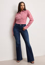 model: Size 8 | 