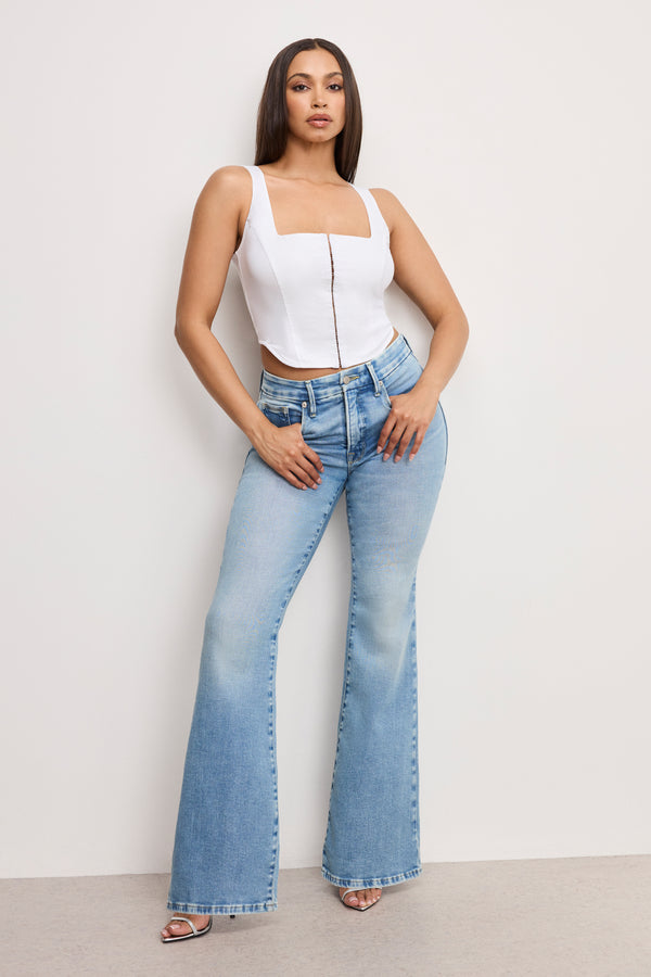 model: Size 8 | 