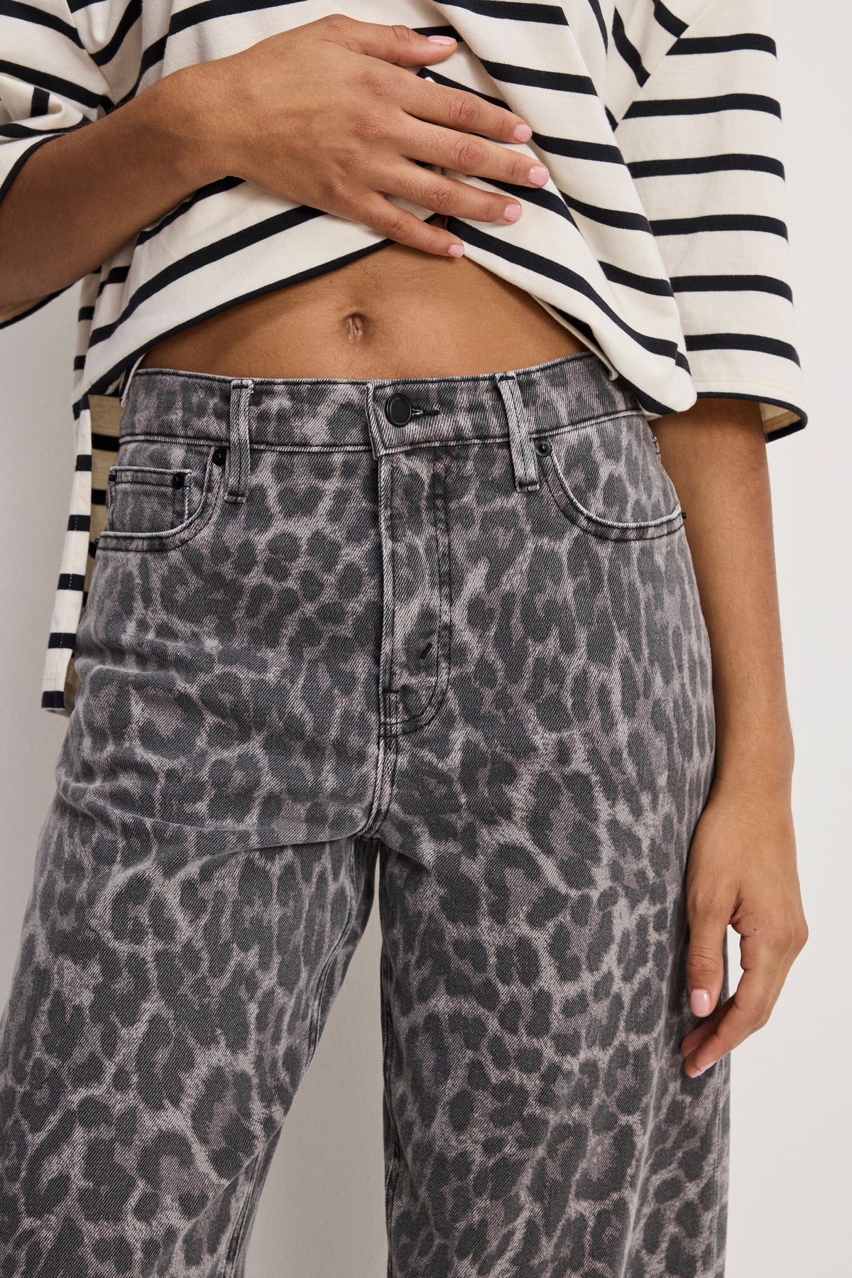 GOOD BARREL JEANS | GREY LUCKY LEOPARD