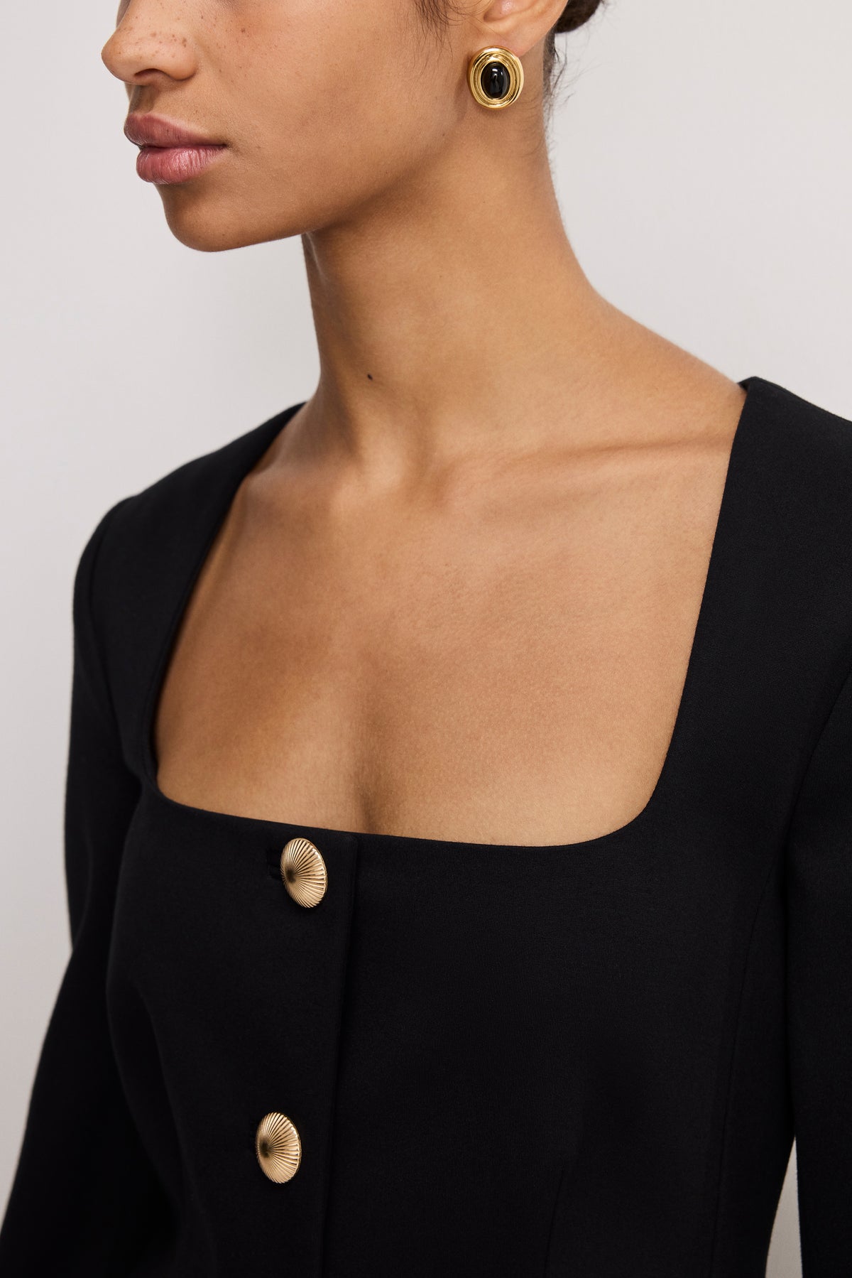 SOFT STRETCH PONTE SCULPTED BLAZER | BLACK001