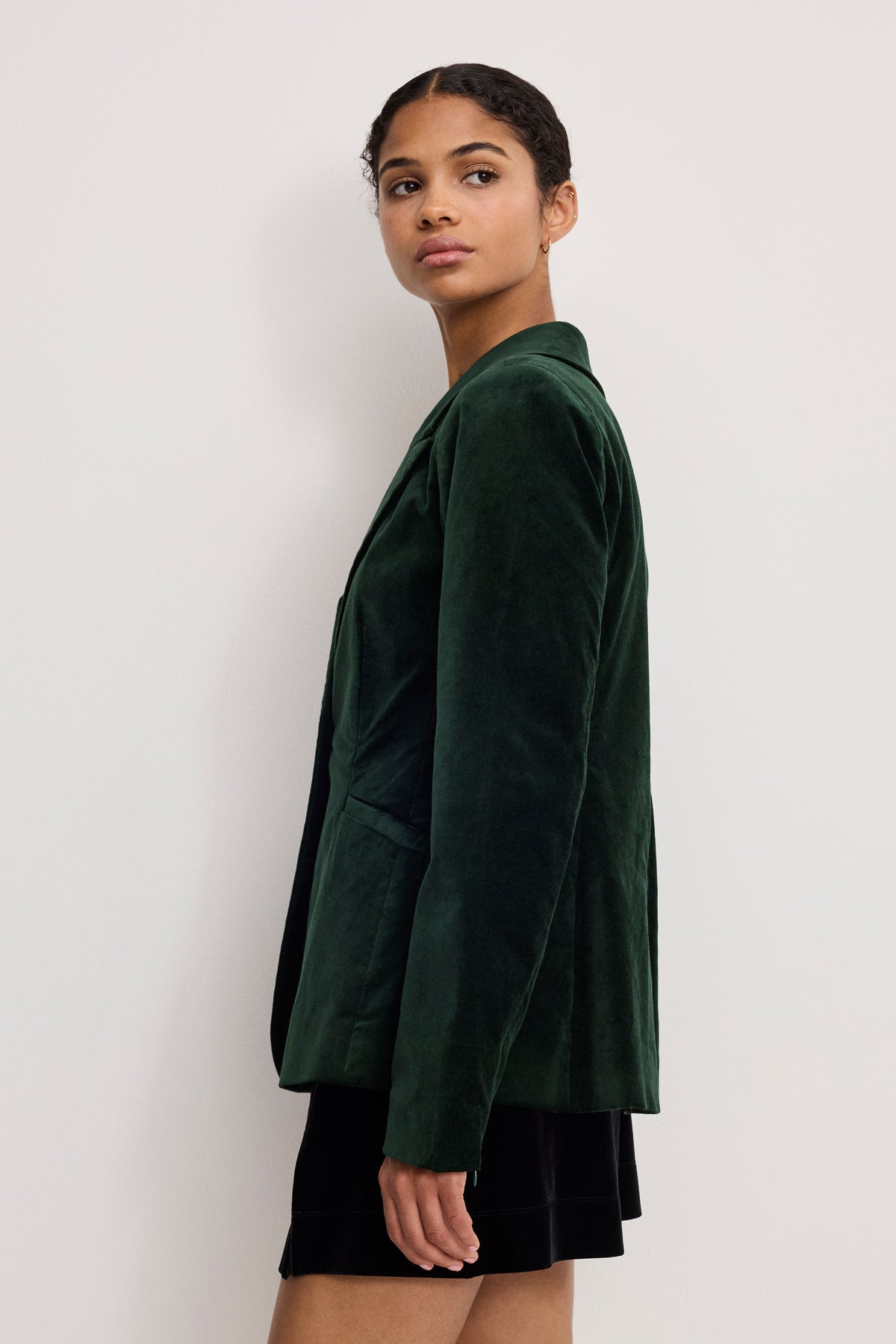 VELVET SCULPTED BLAZER | PINE GREEN003