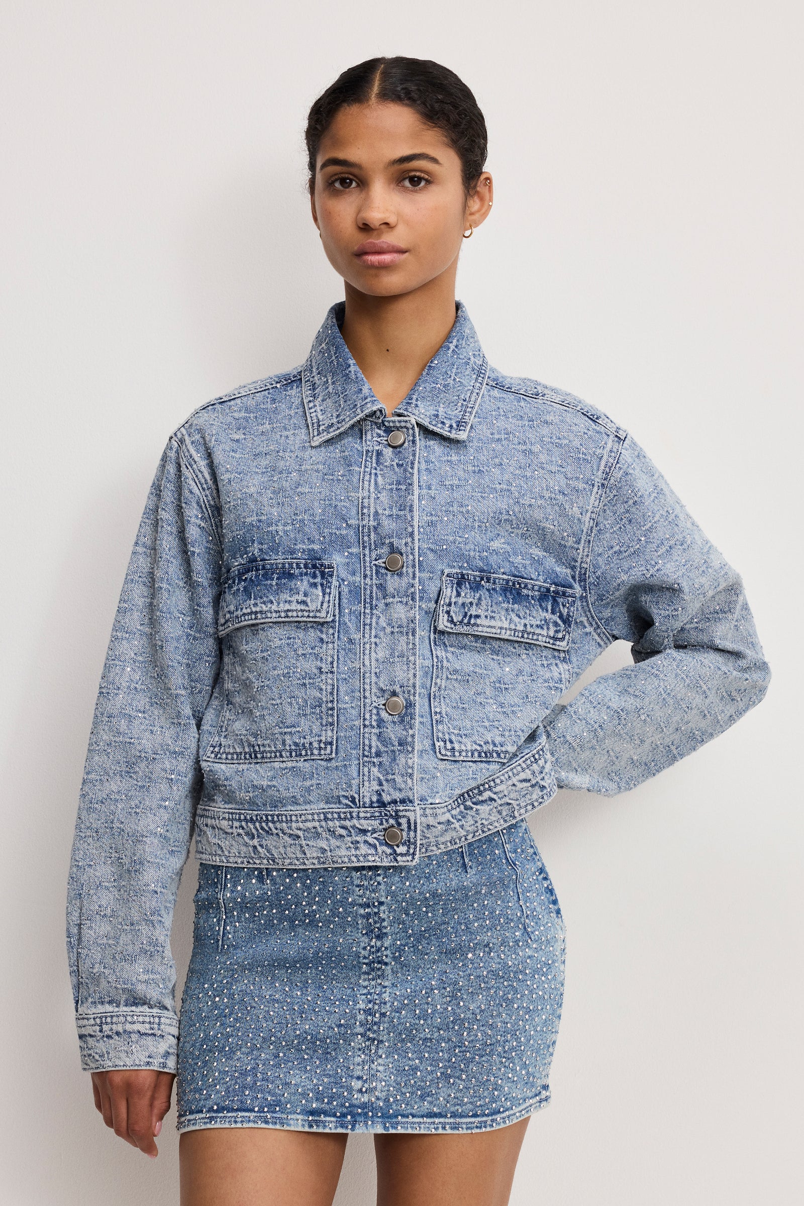 CRYSTAL DENIM JACKET | INDIGO1070