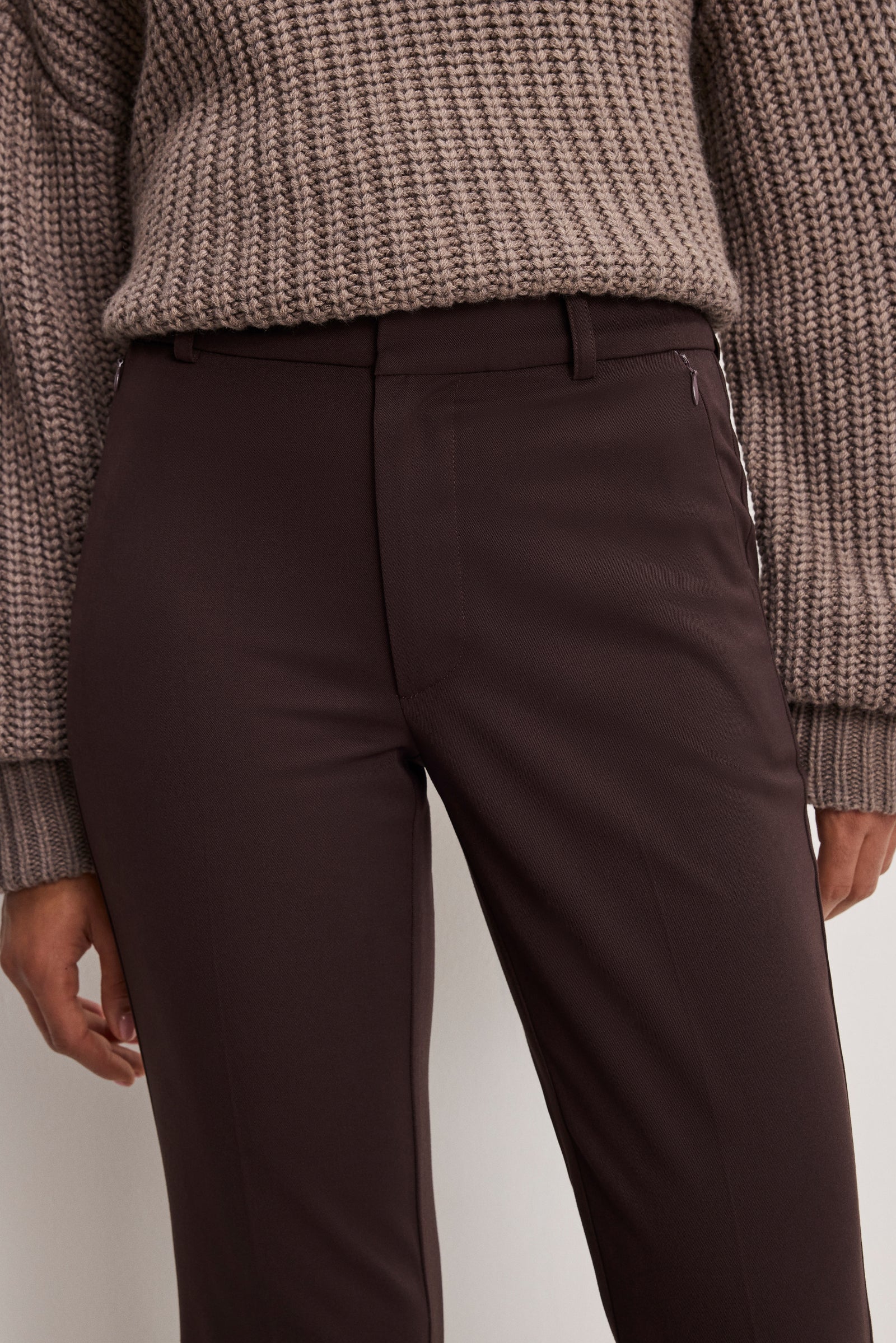 ESSENTIAL SUITING FLARE TROUSERS | DARK CHOCOLATE