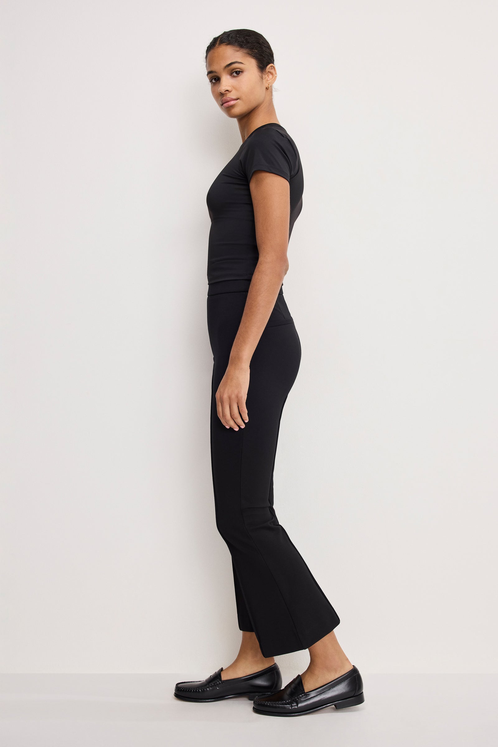 SOFT STRETCH PONTE KICK FLARE PANTS | BLACK001