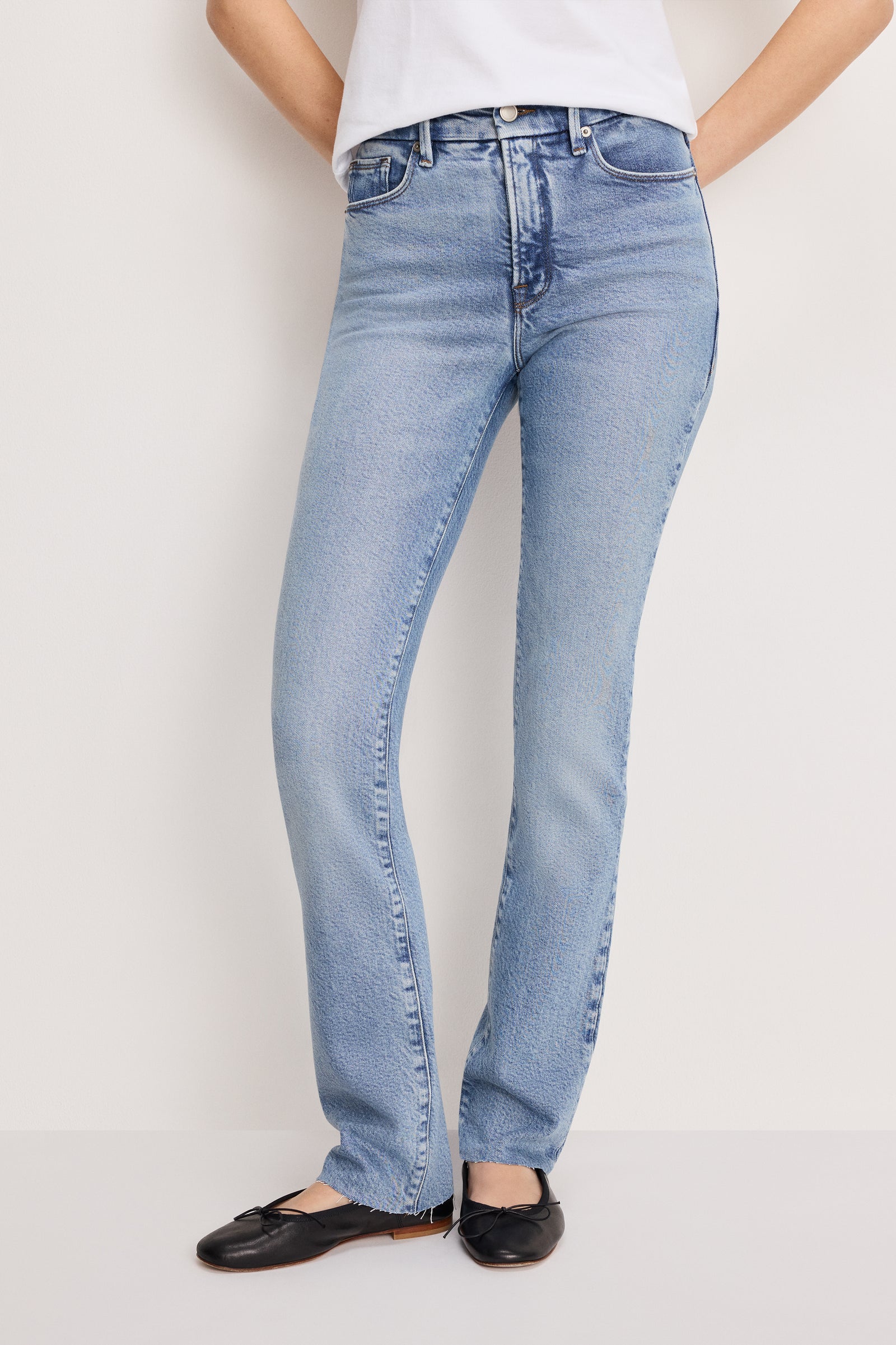 SOFT TECH GOOD LEGS STRAIGHT JEANS | INDIGO711