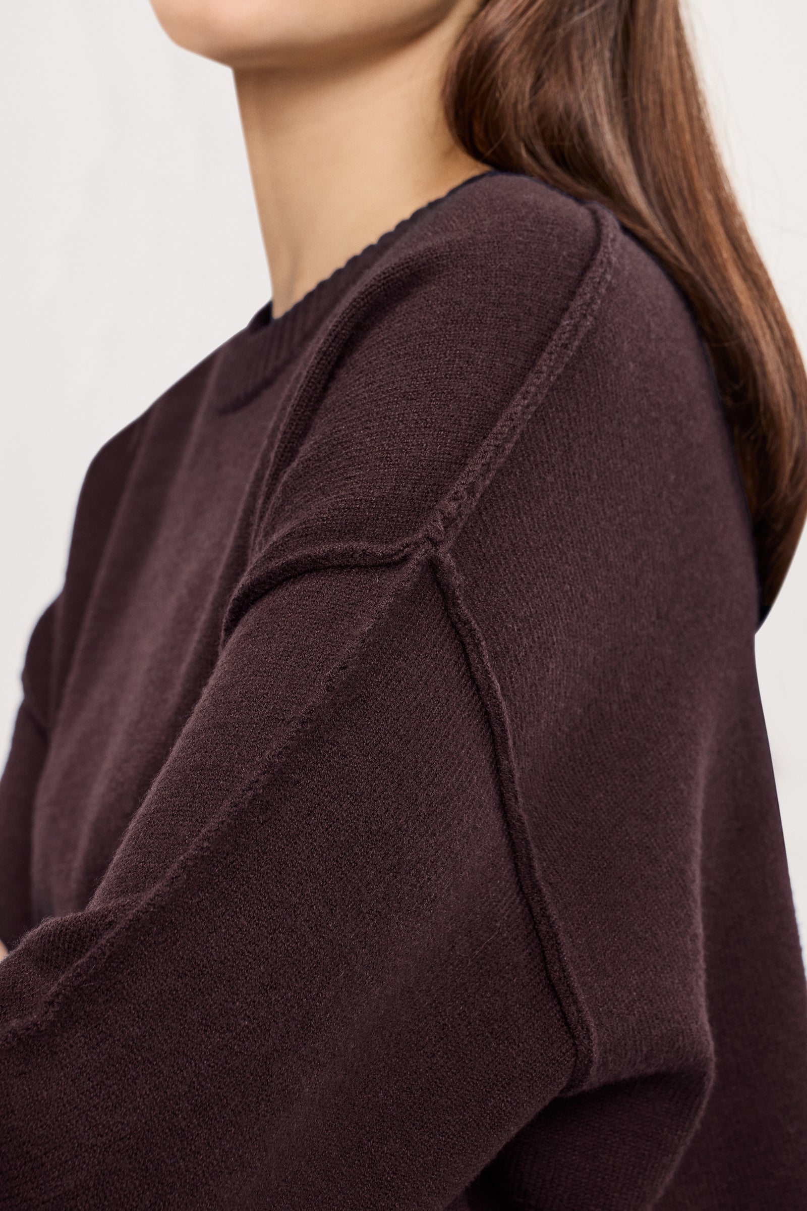 COZY KNIT CREW NECK | BARK003