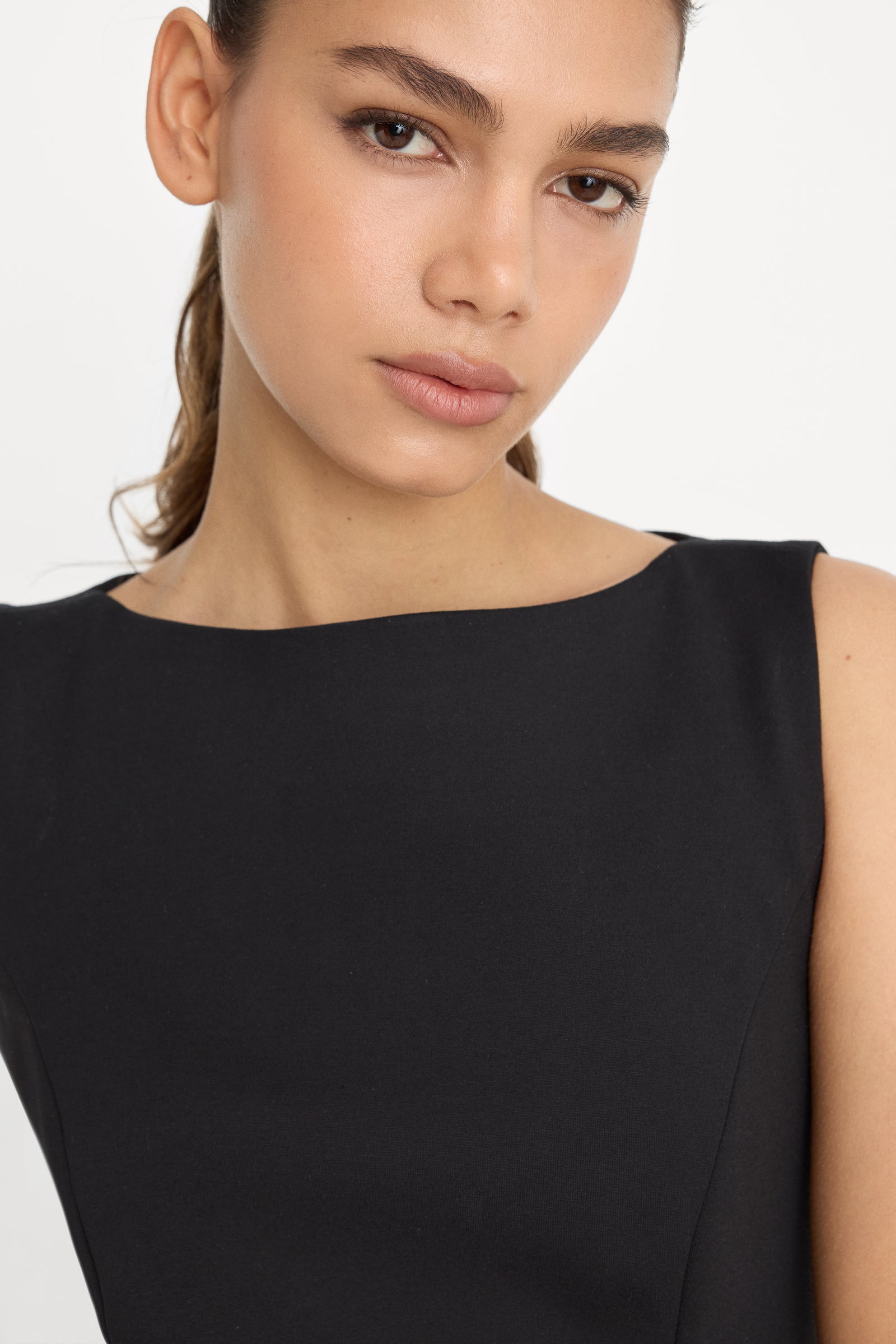 SOFT STRETCH PONTE MINI DRESS | BLACK001
