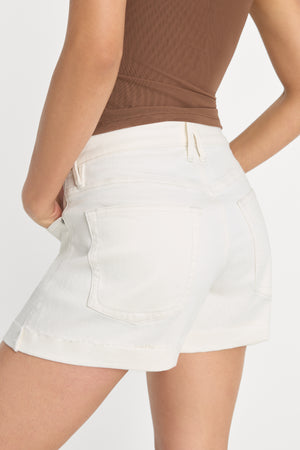 GOOD GIRLFRIEND SHORTS | WHITE001