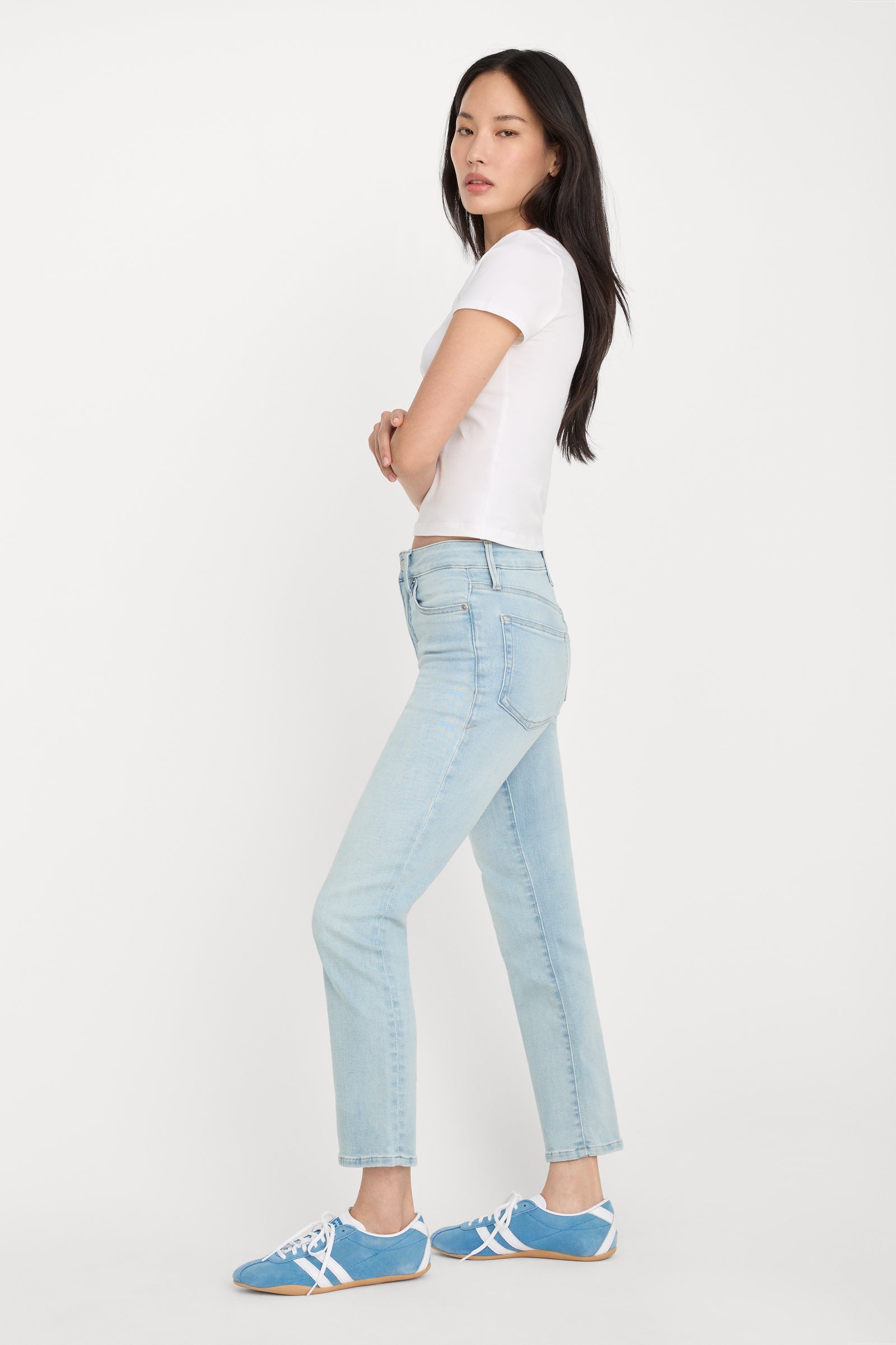 SOFT TECH GOOD LEGS STRAIGHT JEANS | INDIGO1275