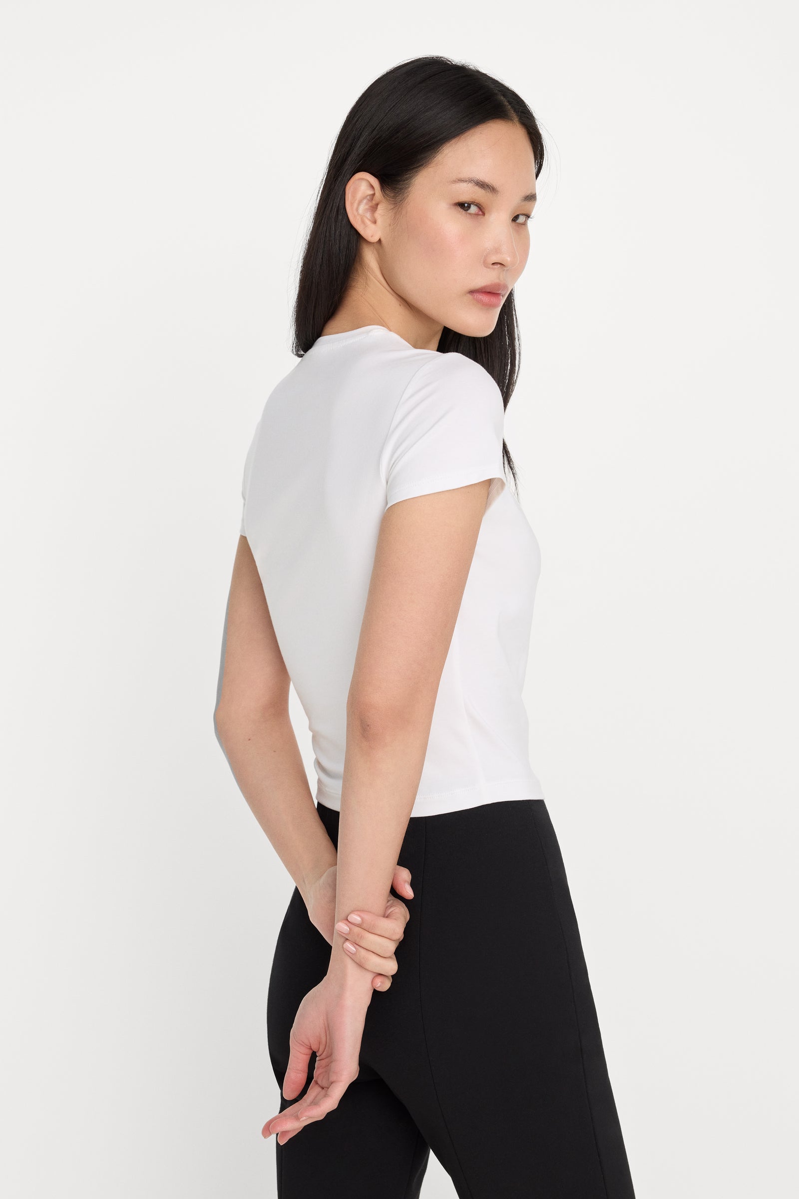 SUPER STRETCH TWIST TEE | WHITE001