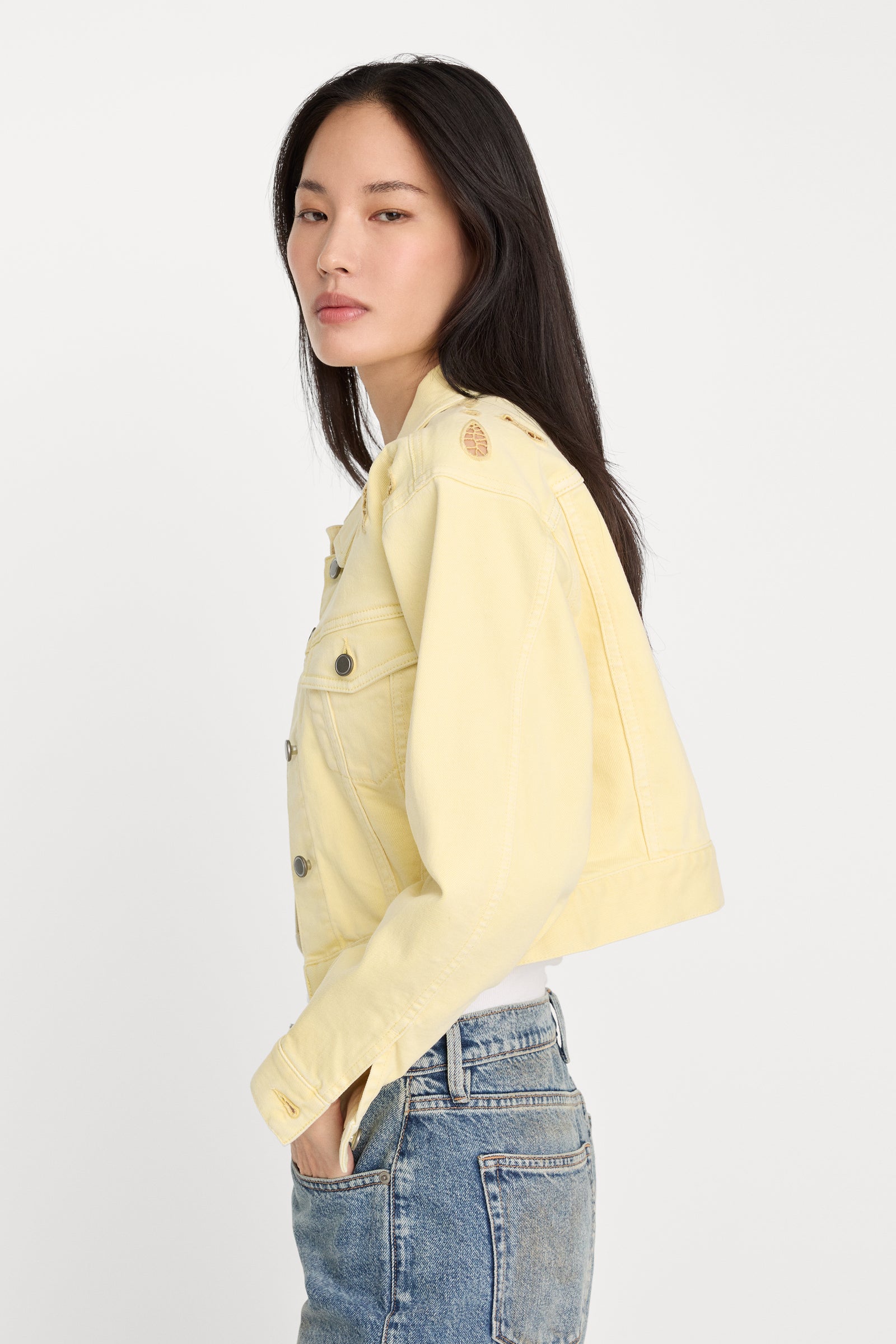 ESSENTIAL CROP DENIM JACKET EMBROIDERED | ANISE YELLOW