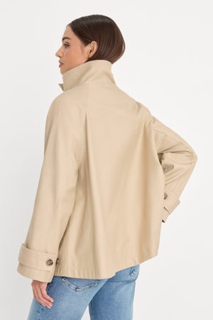 THE FUNNEL NECK TRENCH | LIGHT TAUPE