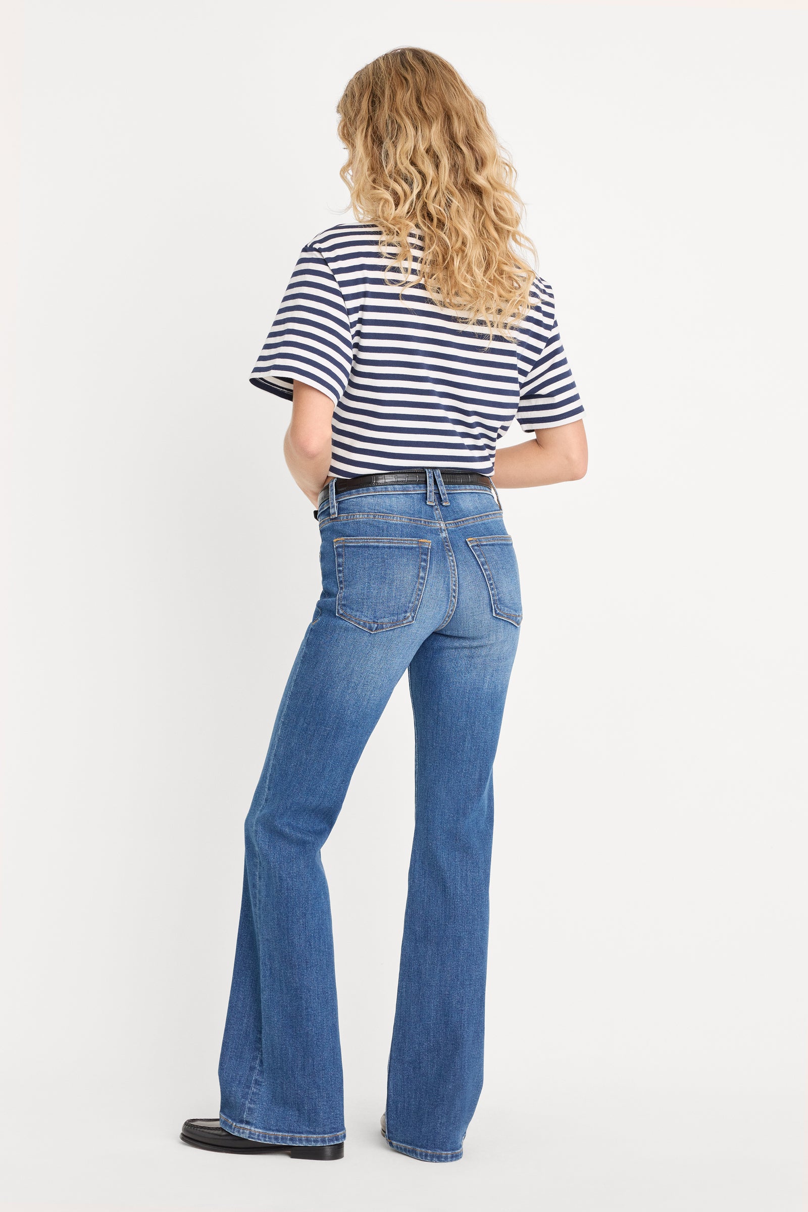 GOOD LOW RISE BOOTCUT JEANS | ARTICULATE
