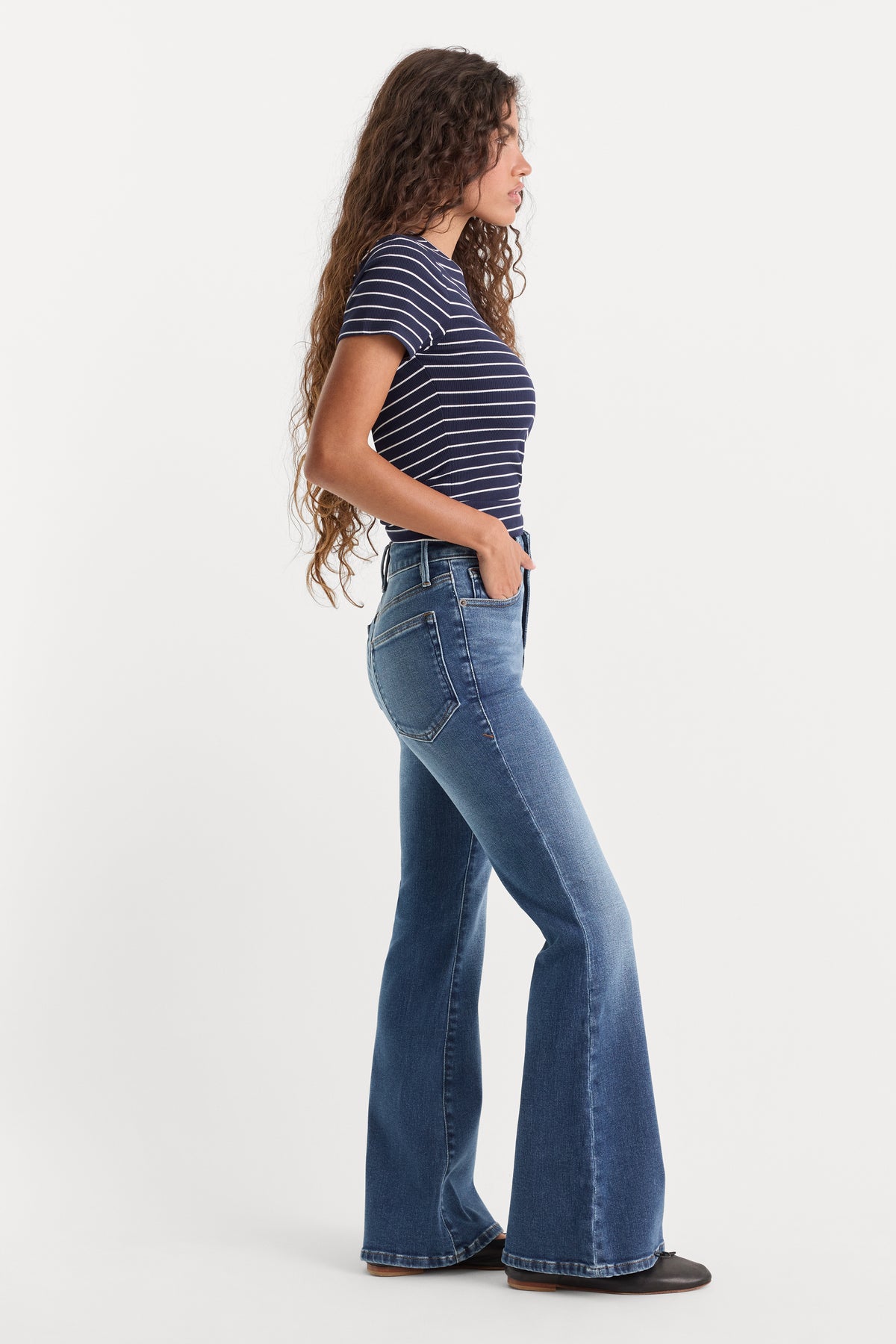 SOFT TECH GOOD PETITE FLARE JEANS | INDIGO1233