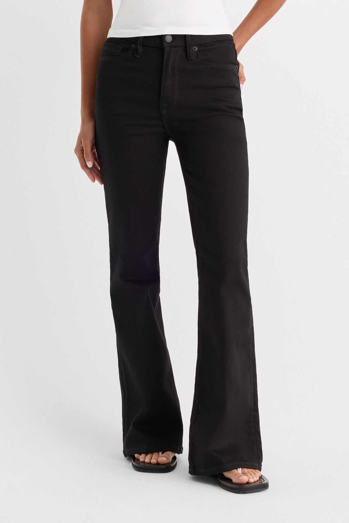 NEVER FADES GOOD PETITE FLARE JEANS | BLACK
