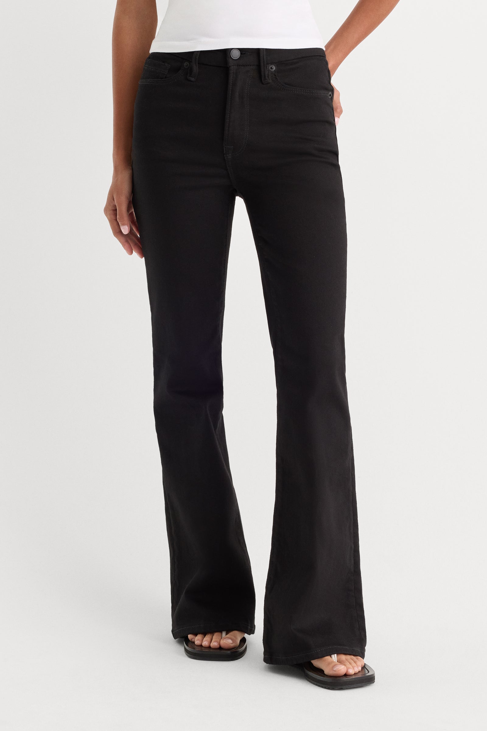 NEVER FADES GOOD PETITE FLARE JEANS | BLACK