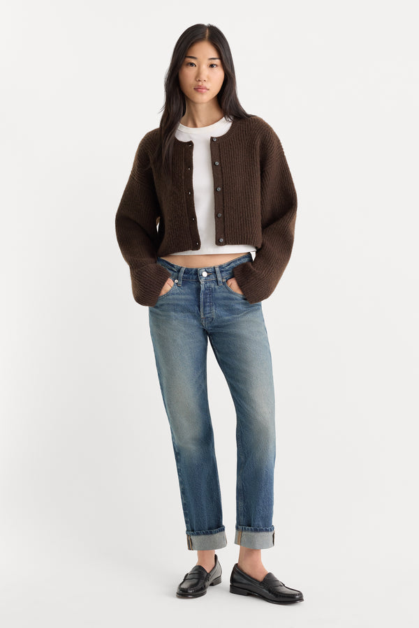 THE CHUNKY KNIT CARDIGAN | ESPRESSO-4 | GOOD AMERICAN | MODEL
