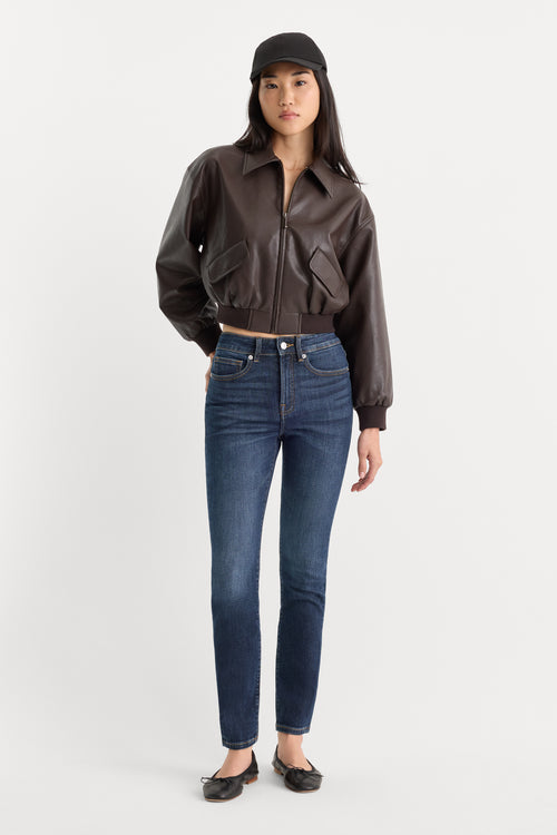 GOOD LEGS SKINNY JEANS | ATLAS BLUE-1 | GOOD AMERICAN | MODEL