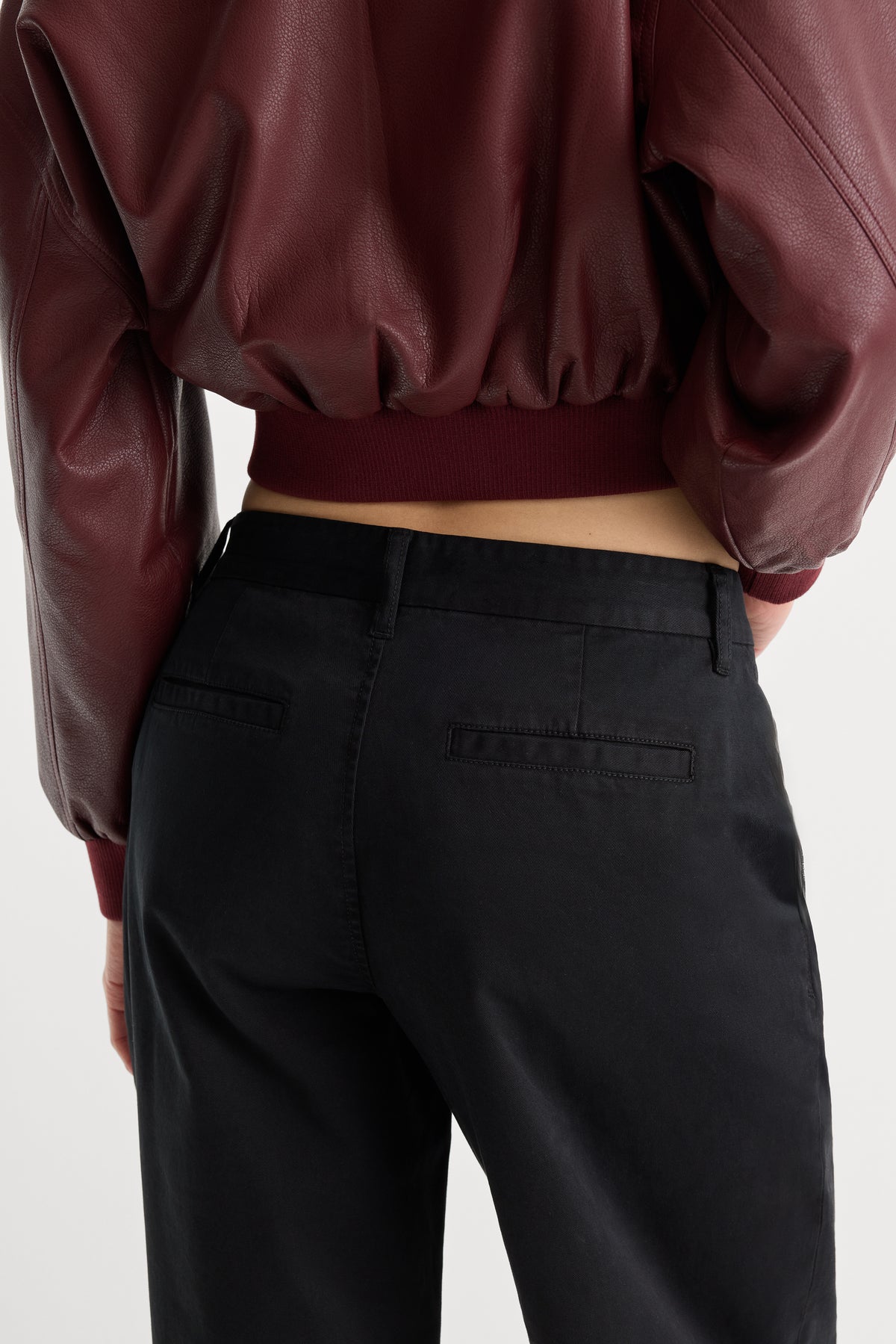 LOW SLUNG BAGGY TROUSER | BLACK-6 | GOOD AMERICAN | MODEL