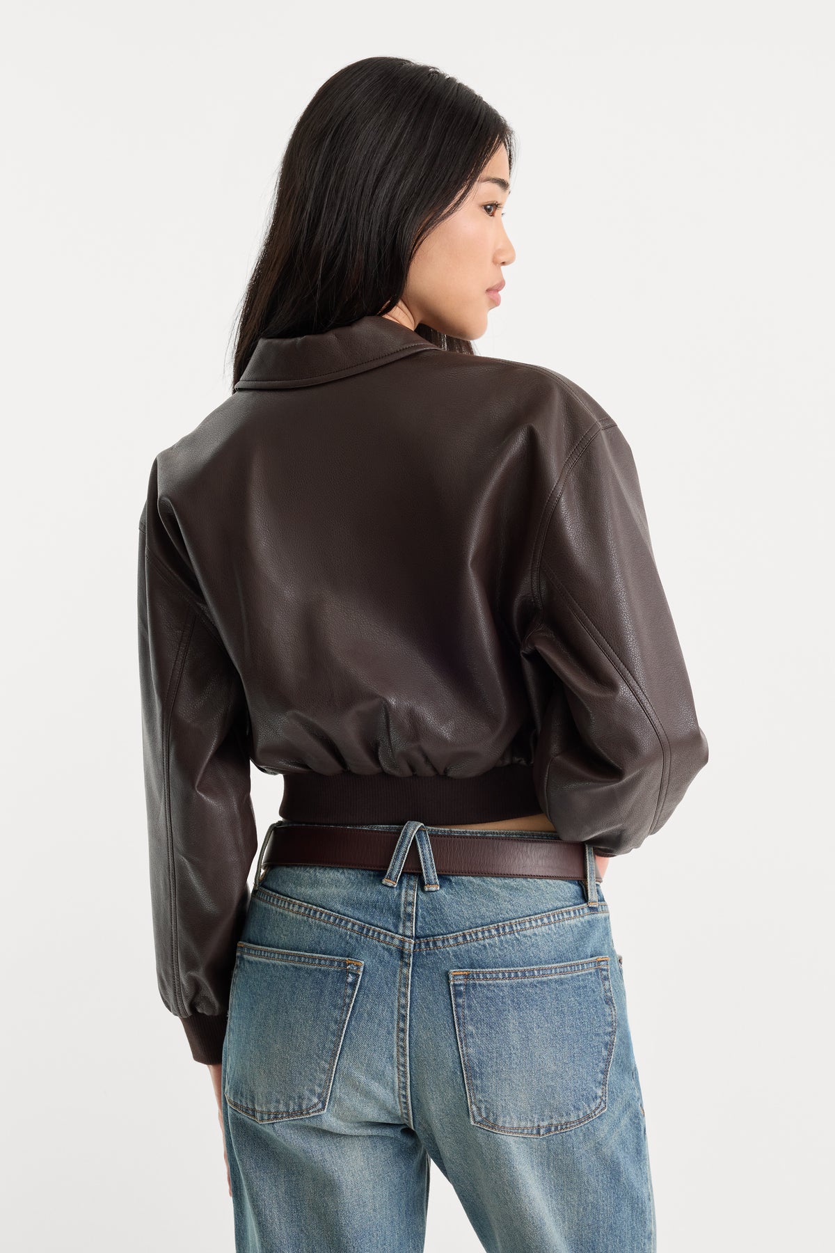 THE BETTER THAN LEATHER BOMBER JACKET | ESPRESSO-5 | GOOD AMERICAN | MODEL