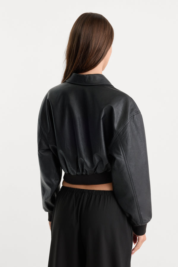 THE BETTER THAN LEATHER BOMBER JACKET | BLACK001-4 | GOOD AMERICAN | MODEL
