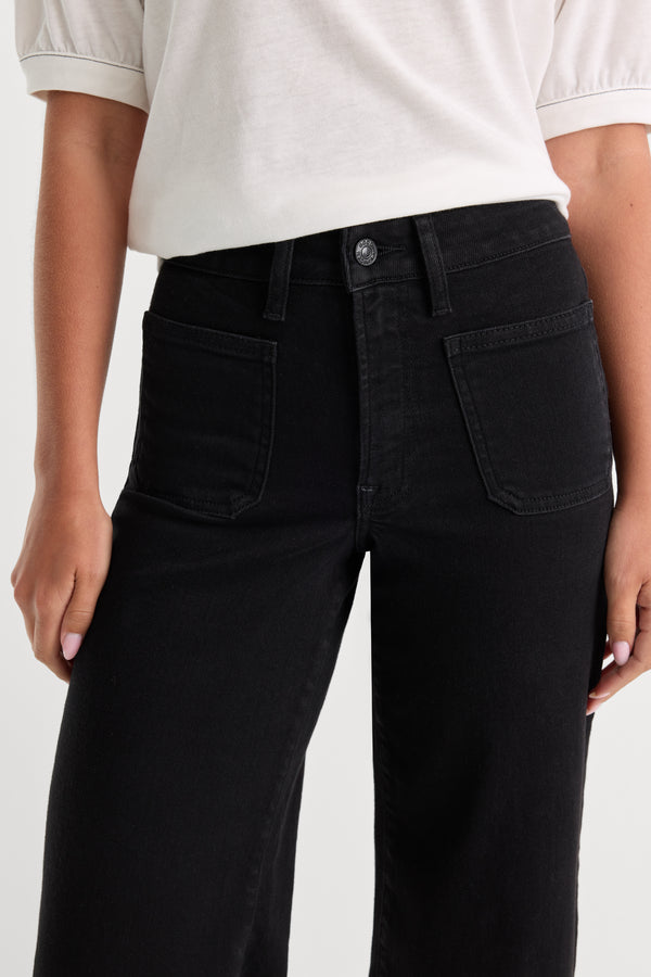 PATCH POCKET GOOD WAIST PALAZZO JEANS | BLACK001-2 | GOOD AMERICAN | MODEL