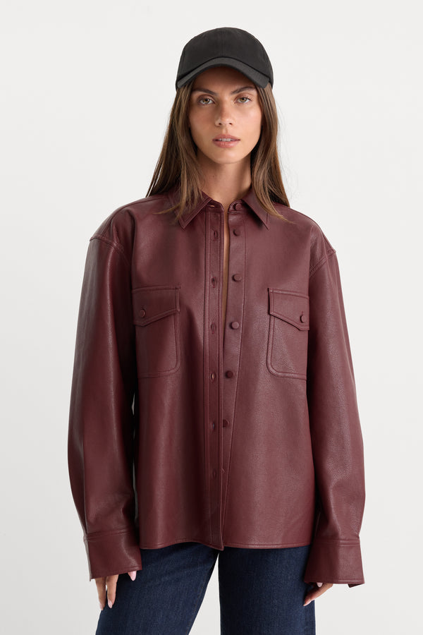 THE BETTER THAN LEATHER CLASSIC SHIRT | BERRY NOIR-1 | GOOD AMERICAN | MODEL