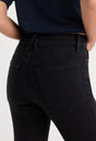 SOFT TECH GOOD LEGS STRAIGHT JEANS|BLACK001-6 | GOOD AMERICAN | MODEL