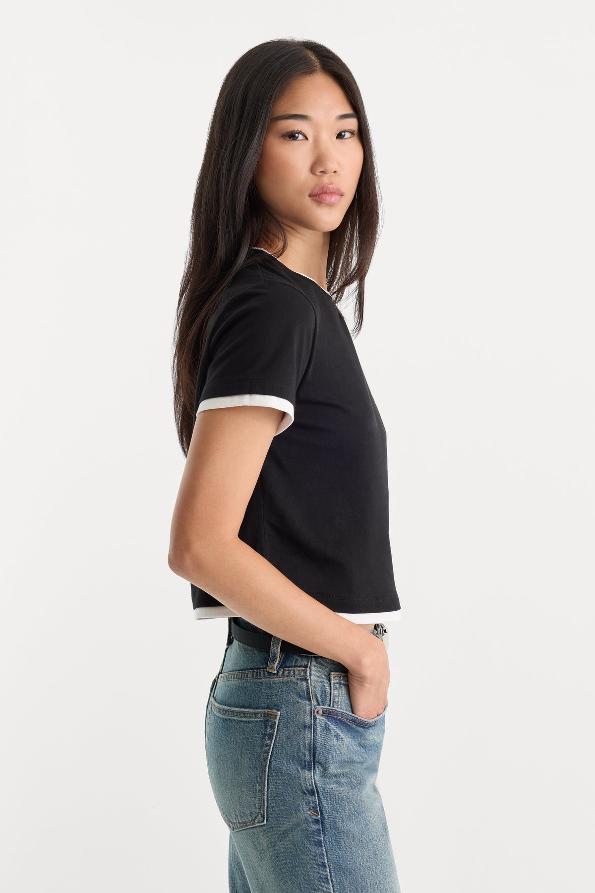 THE LAYERED TEE | BLACK-3 | GOOD AMERICAN | MODEL