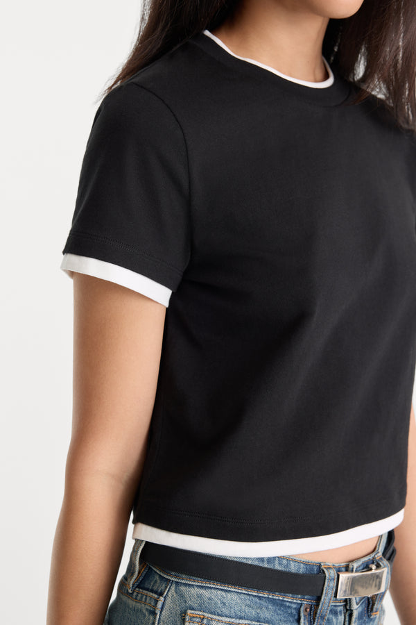 THE LAYERED TEE | BLACK-2 | GOOD AMERICAN | MODEL