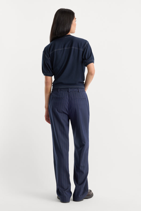 THE LOW RISE STRAIGHT LEG TROUSER | NAVY PINSTRIPE-5 | GOOD AMERICAN | MODEL