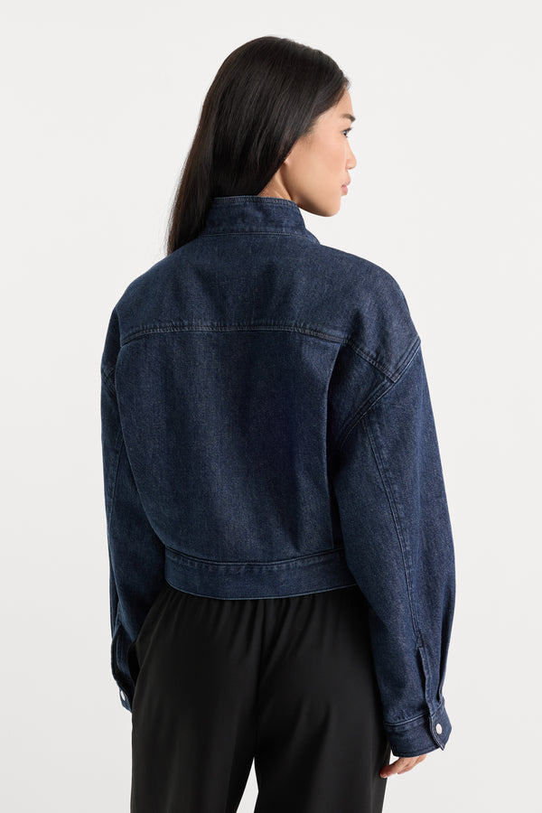 THE DENIM BOMBER JACKET | QUIRKY-4 | GOOD AMERICAN | MODEL