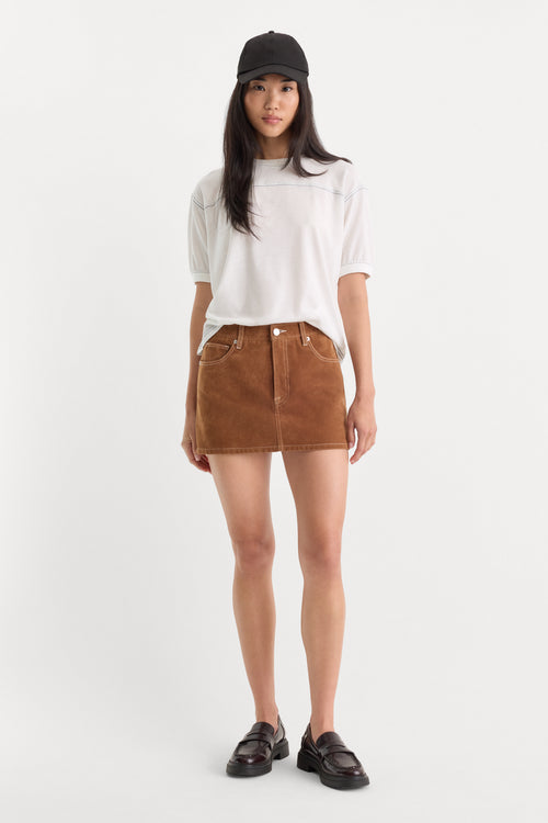 THE BETTER THAN SUEDE MINI SKIRT | CAFE CLAY-1 | GOOD AMERICAN | MODEL