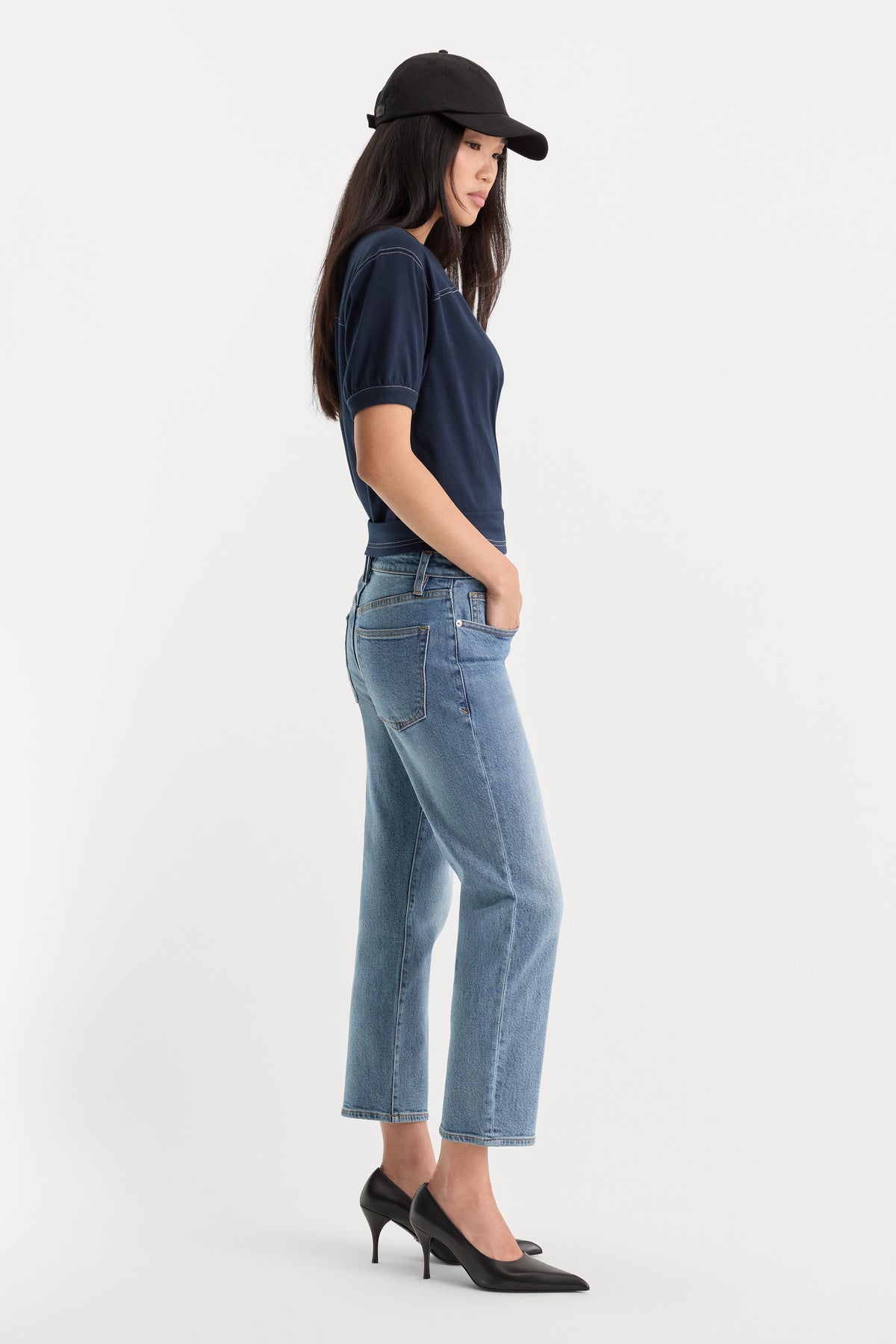 VINTAGE STRAIGHT ANKLE JEANS | SAVOR-3 | GOOD AMERICAN | MODEL