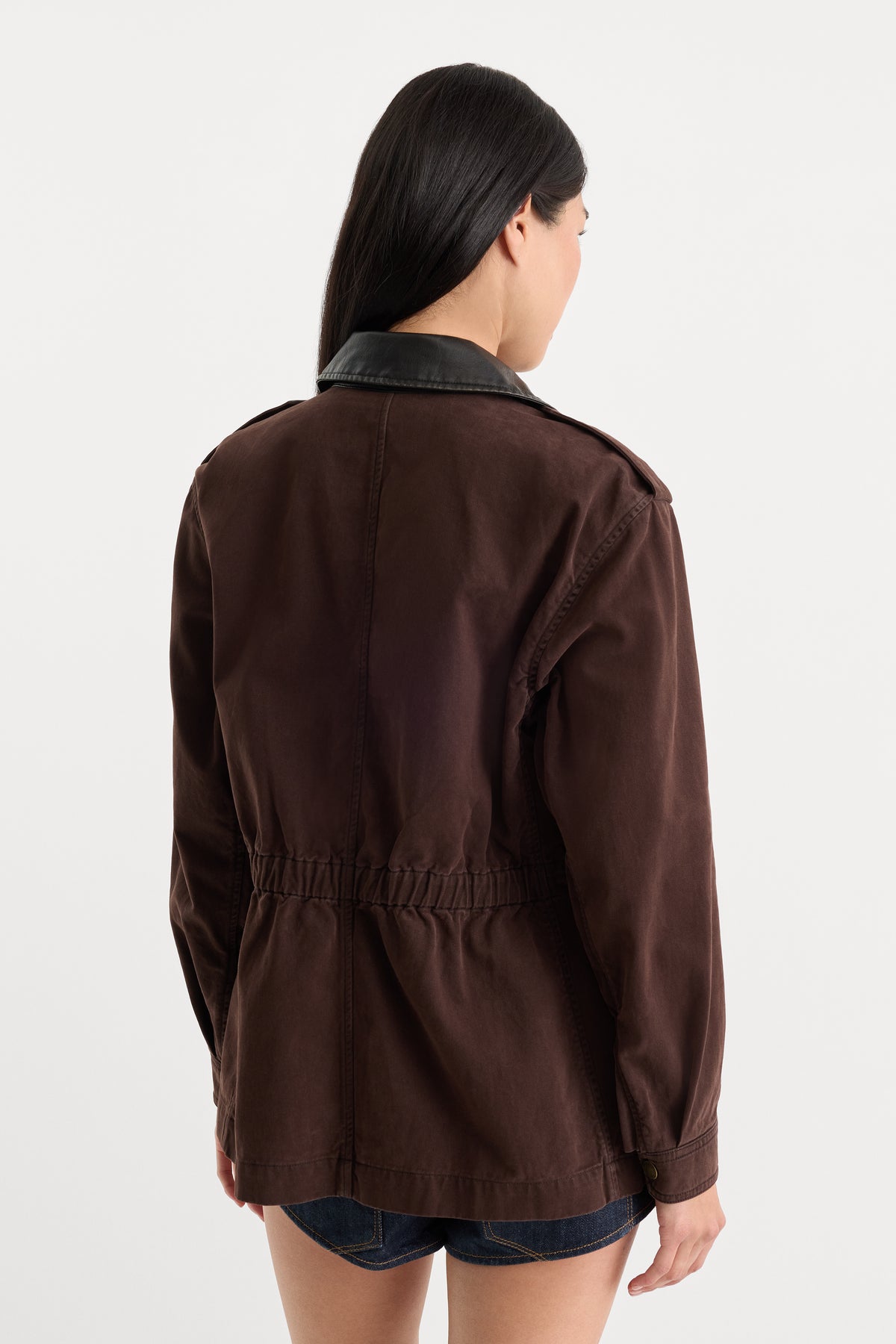 THE FIELD JACKET | ESPRESSO-5 | GOOD AMERICAN | MODEL