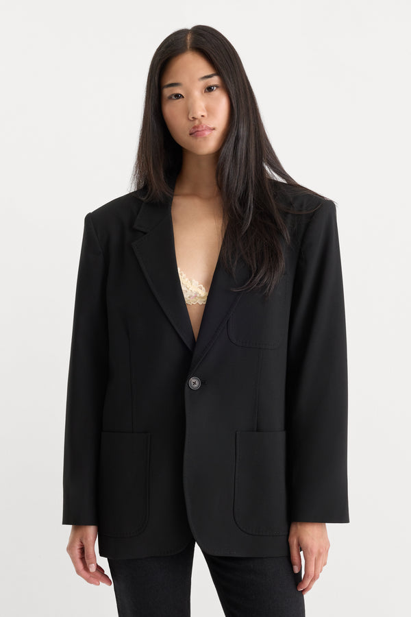THE OVERSIZED BLAZER | BLACK001-1 | GOOD AMERICAN | MODEL