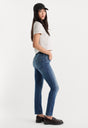 MID RISE CIGARETTE JEANS | NEWCREST-3 | GOOD AMERICAN | MODEL