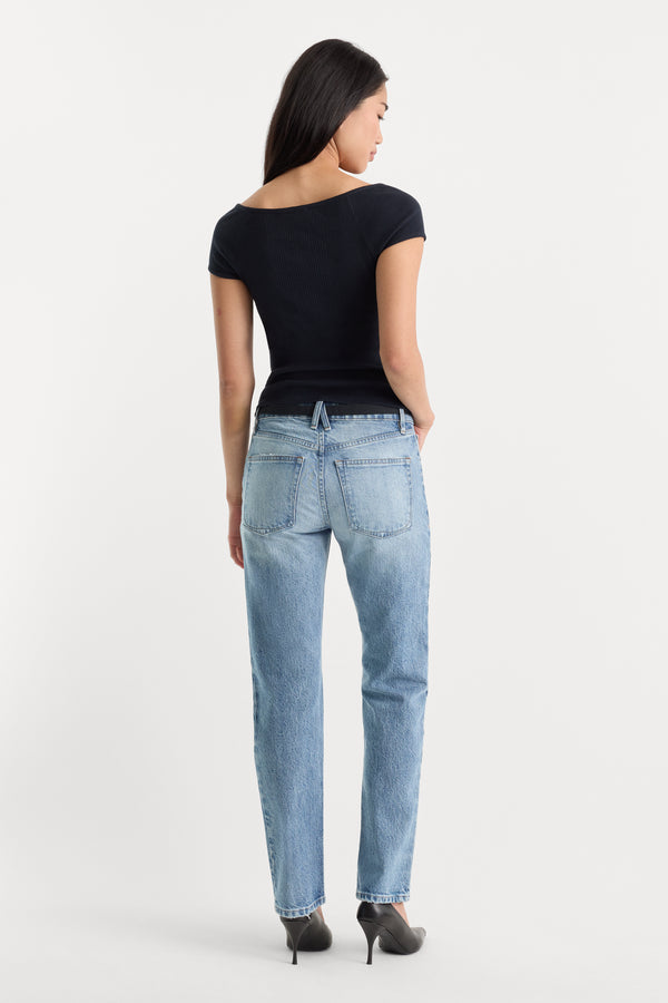 VINTAGE STRAIGHT ANKLE JEANS | CREEK-4 | GOOD AMERICAN | MODEL