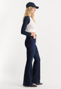 GOOD LEGS FLARE JEANS | INDIGO1308-5 | GOOD AMERICAN | MODEL