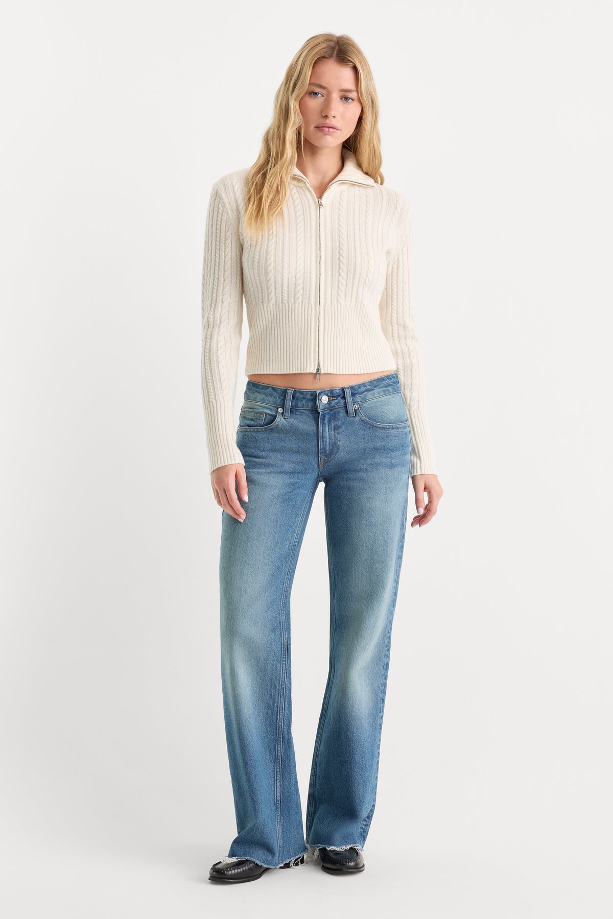 THE CABLE ZIP UP | CHALK-4 | GOOD AMERICAN | MODEL