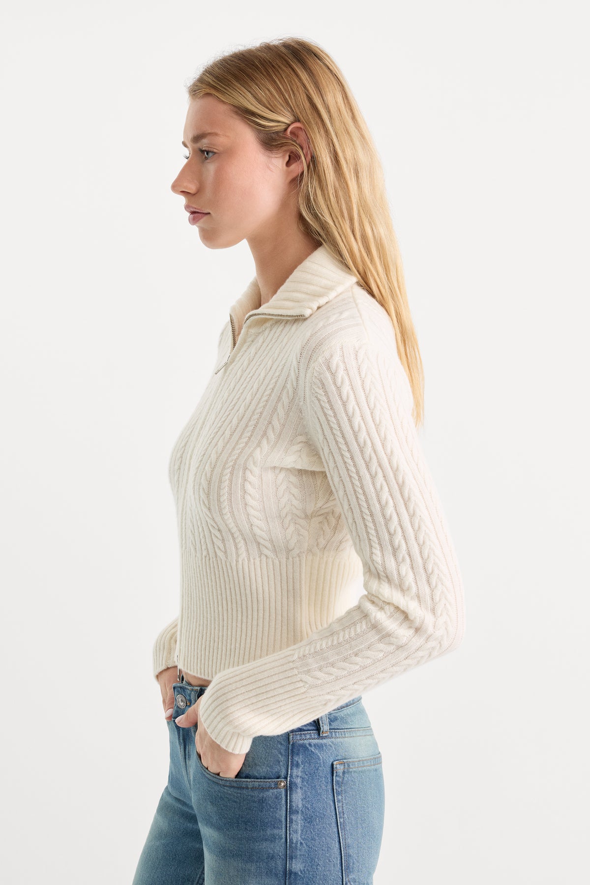 THE CABLE ZIP UP | CHALK-3 | GOOD AMERICAN | MODEL